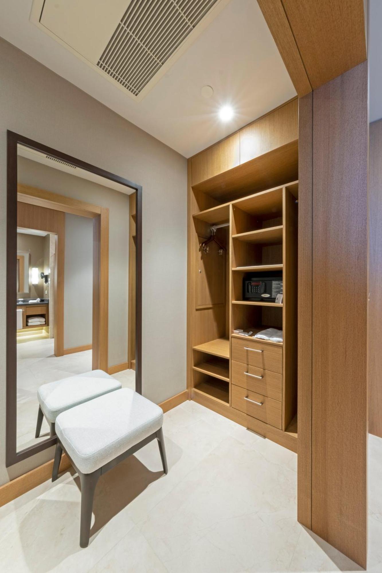 Birun Ada Hotel Бургаз Экстерьер фото